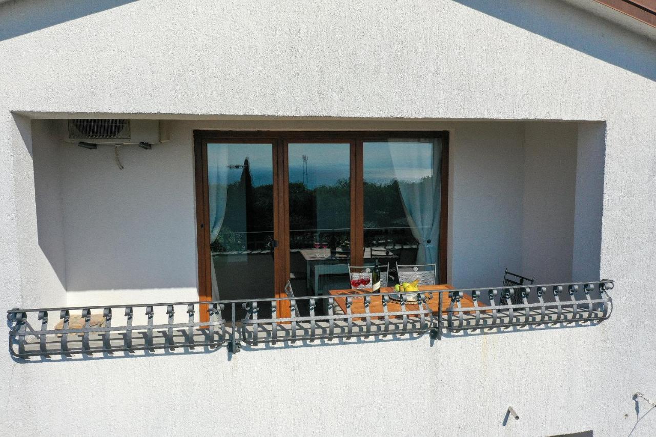 Villa Fani With Jacuzzi Ičići Екстериор снимка