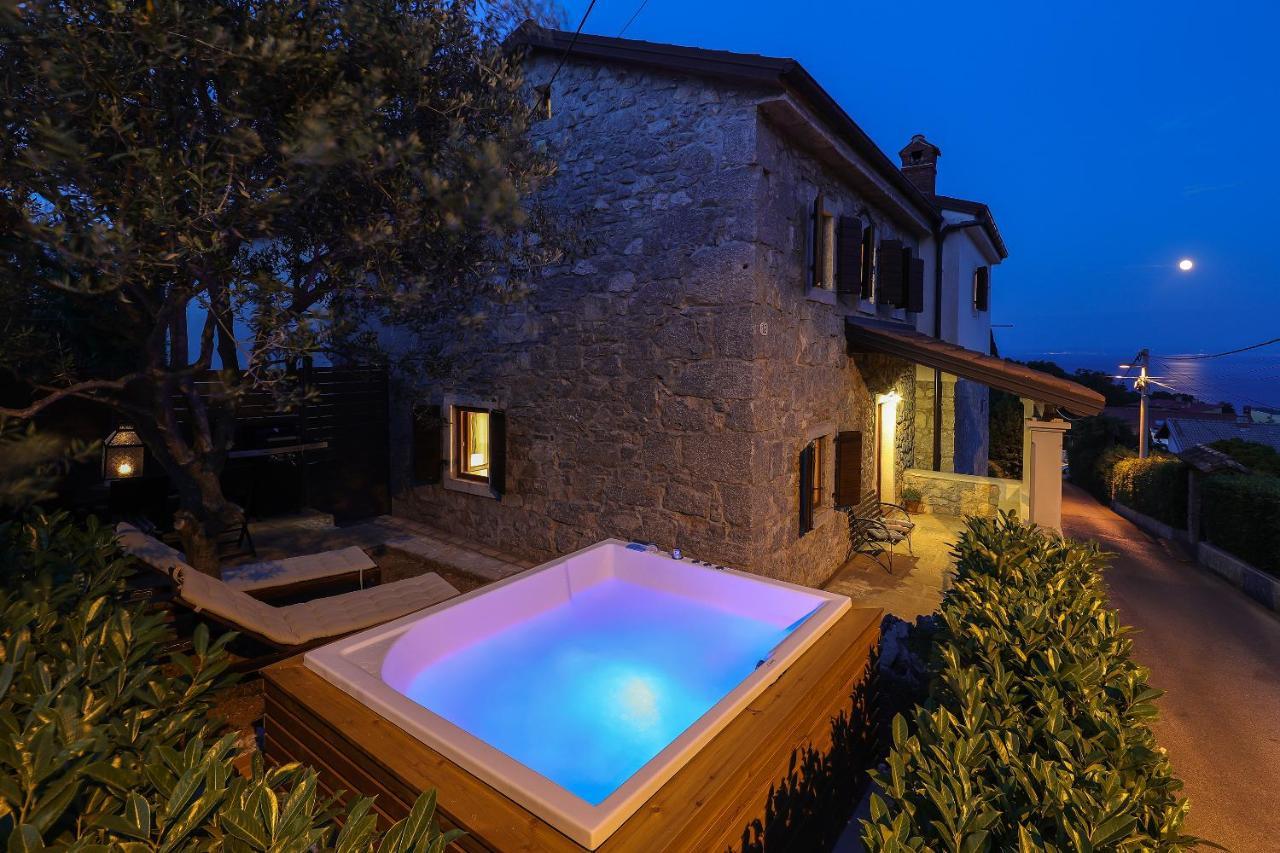 Villa Fani With Jacuzzi Ičići Екстериор снимка